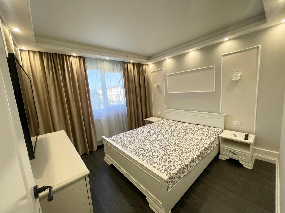 White Residence 克拉奥华 外观 照片